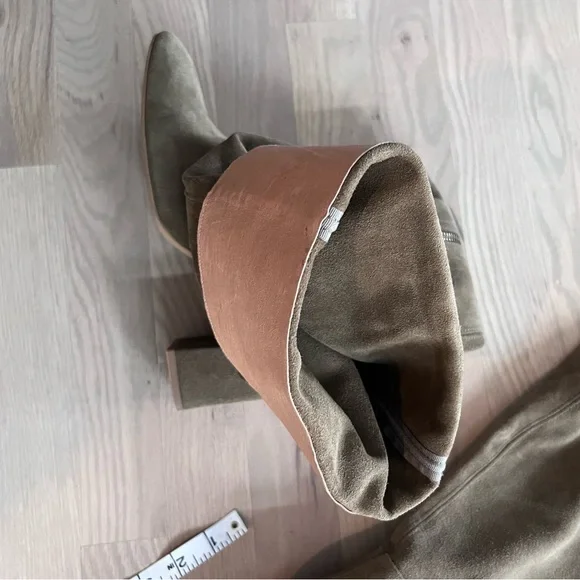 Free people high heel over knee suede boots size 41. - Picture 5 of 15
